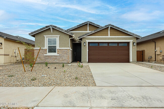 Building Photo - 17341 W Smoketree Dr Rental