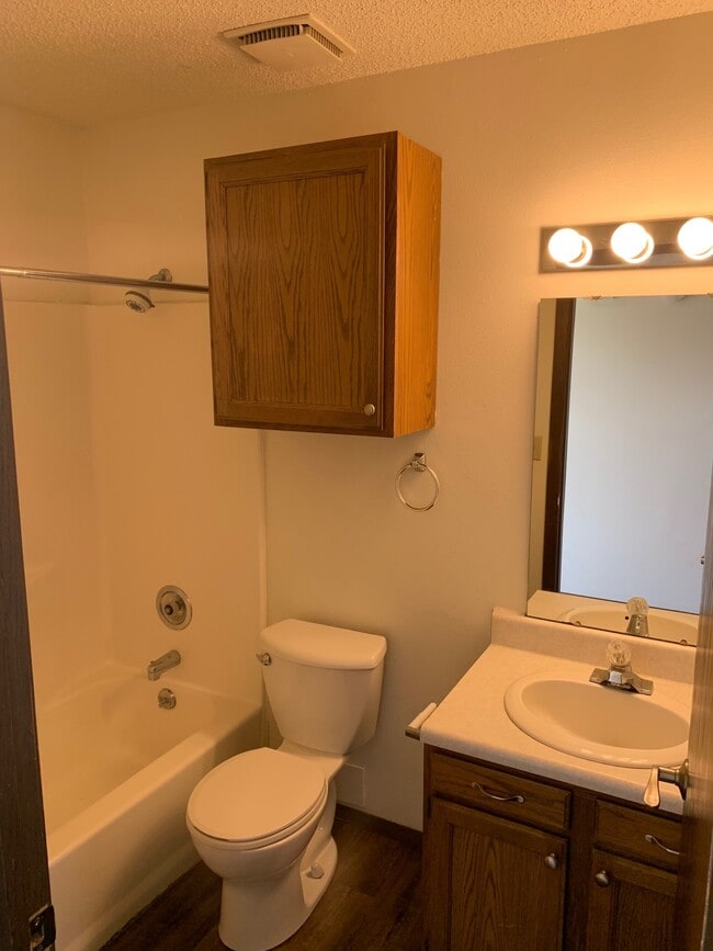 Photo - 2126 Kyle Ln Unidad 1