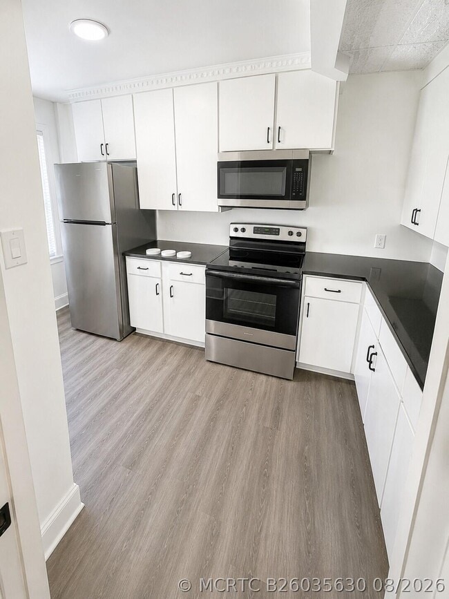 Photo - 510 Lake Shore Dr Unit 3