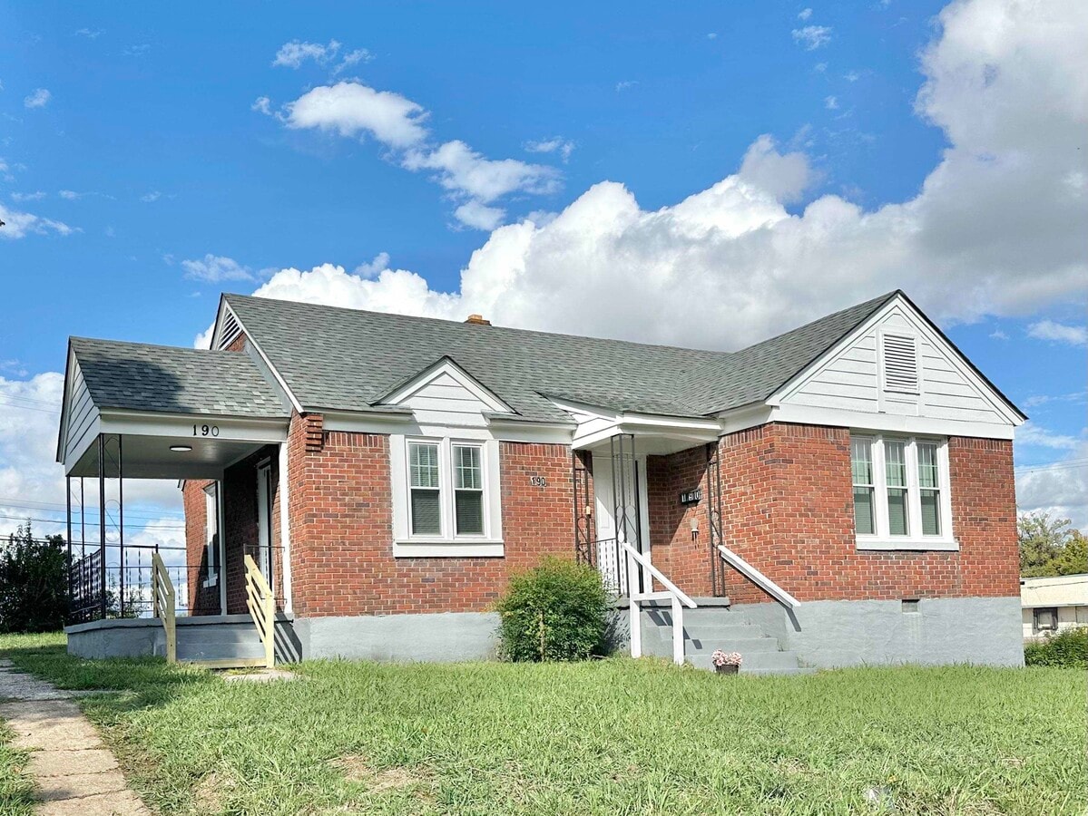 Photo - 190 E Fernwood Ave