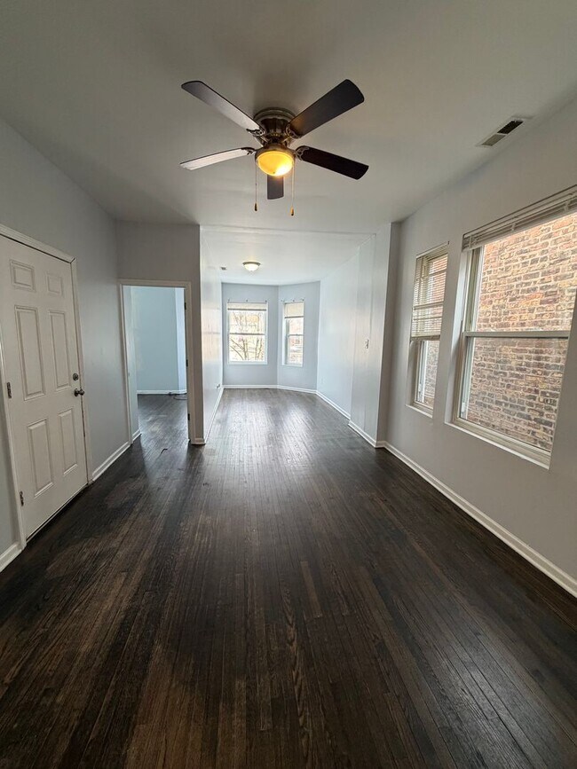 Photo - 7224 S St Lawrence Ave Unit 2