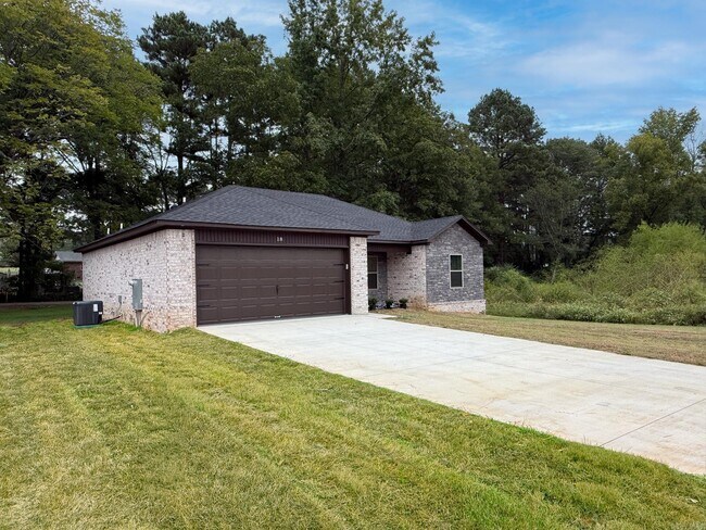 Photo - 16 Bobby Eugene Dr