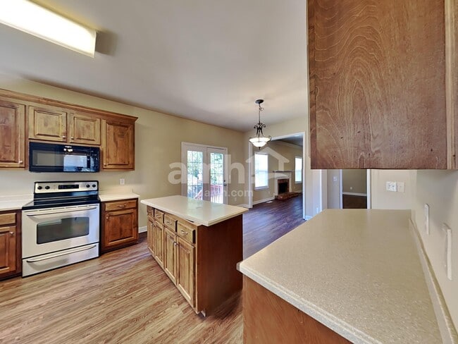 Photo - 2022 Keene Cir