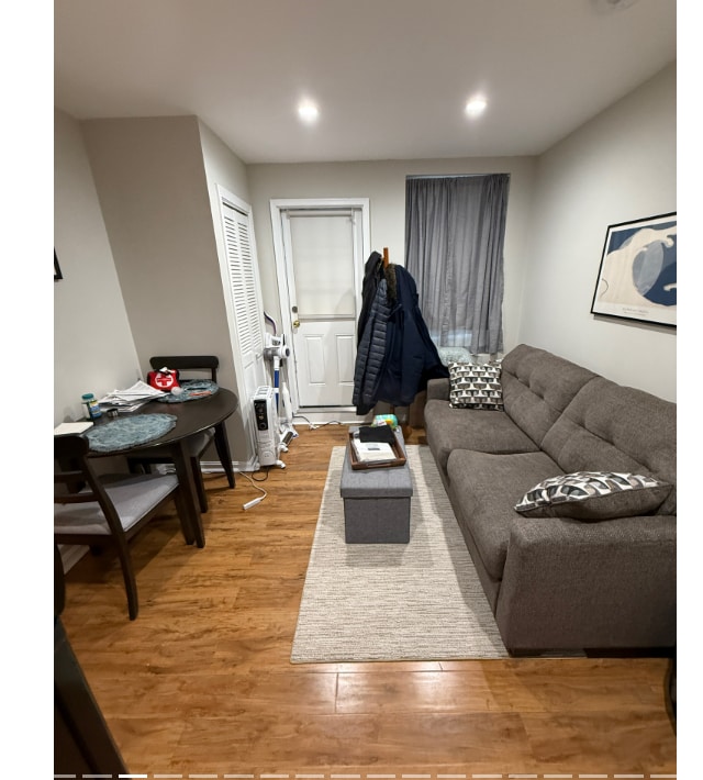 Photo - 220 Hanover St