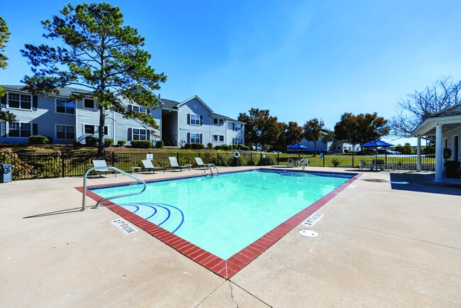 Lee's Crossing Apartment Homes