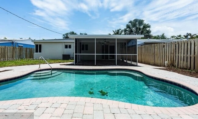 Photo - 211 NW 51st St