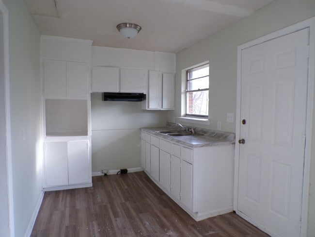 Photo - 6012 Alice Ave