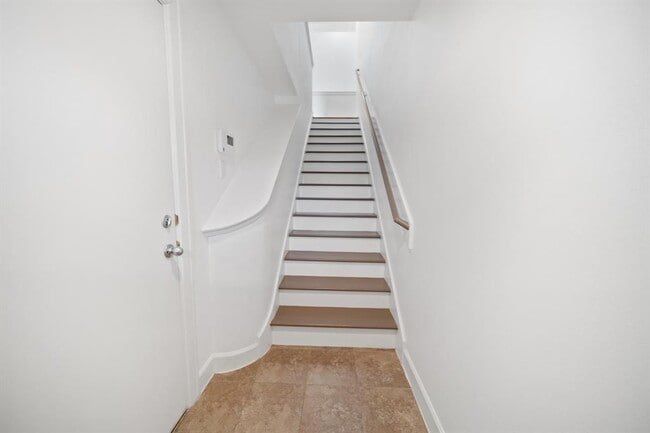 Photo - 7650 Springhill St Unidad 403