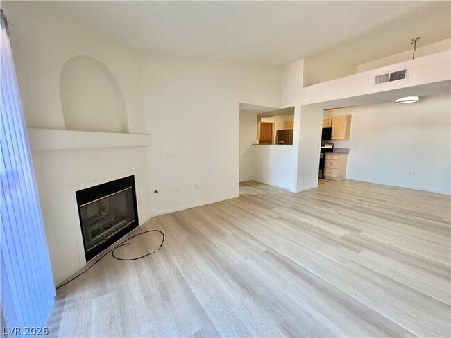 Building Photo - 950 Seven Hills Dr Unit 1024