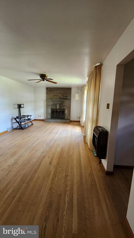 Photo - 202 Holly St