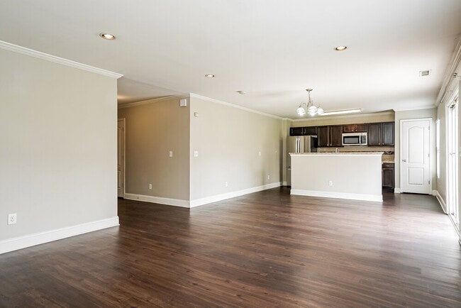 535 Kerriann Ln