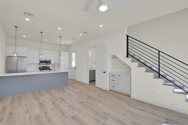 Photo - 6802 Montana St