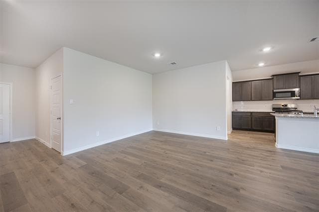 Photo - 319 Colony Way