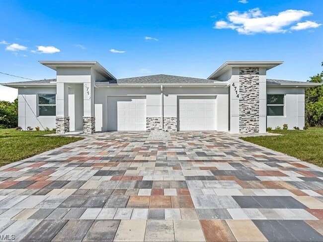 Building Photo - 4716 Douglas Ln