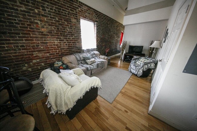Photo - 302 Goshen St Unit 203