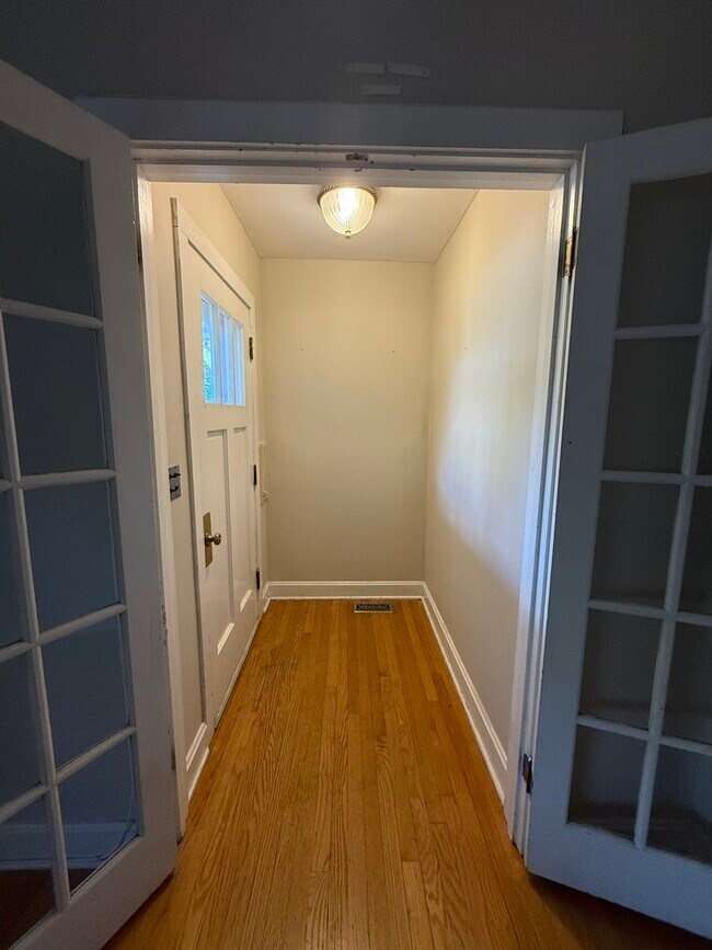 Photo - 327 Euclid Ave