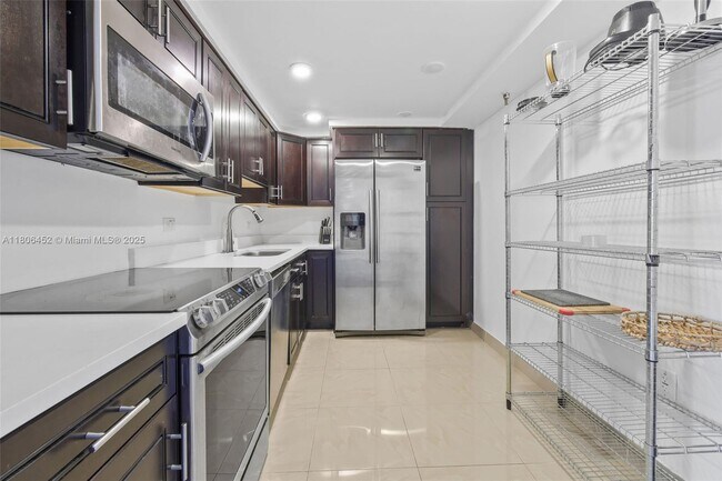 Photo - 20515 E Country Club Dr Unit 645