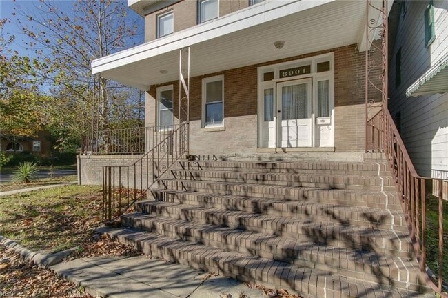 Photo - 3901 Newport Ave