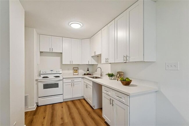Photo - 278 Oriole Dr