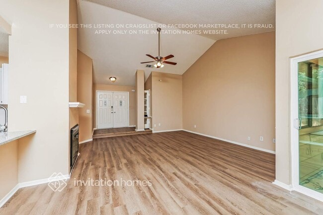 Photo - 3216 Cliffview Dr