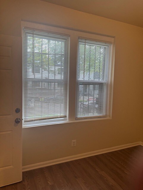 Photo - 1106 Queen St NE Unidad Apt 1