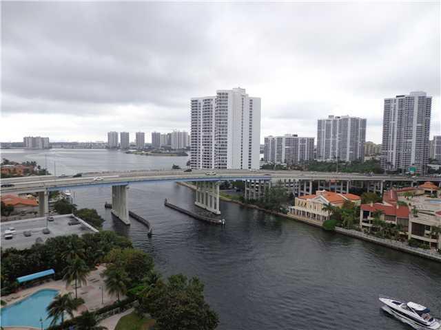 Photo - 19390 Collins Ave Unidad 1525