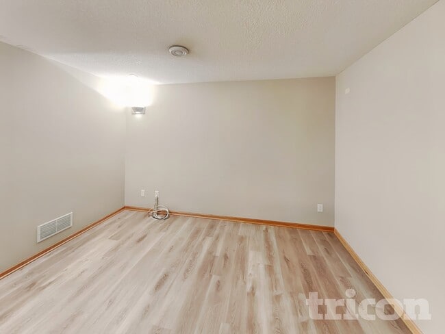 Photo - 7010 S Park Dr