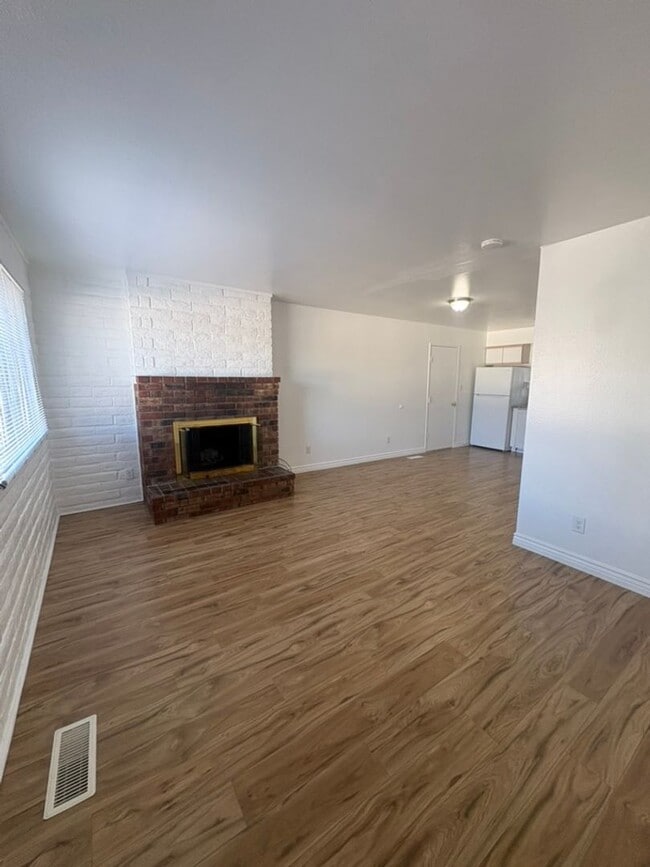 Photo - Cozy 2-Bedroom Duplex for Rent!