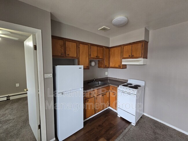 15811 Harper Ave Unit 07