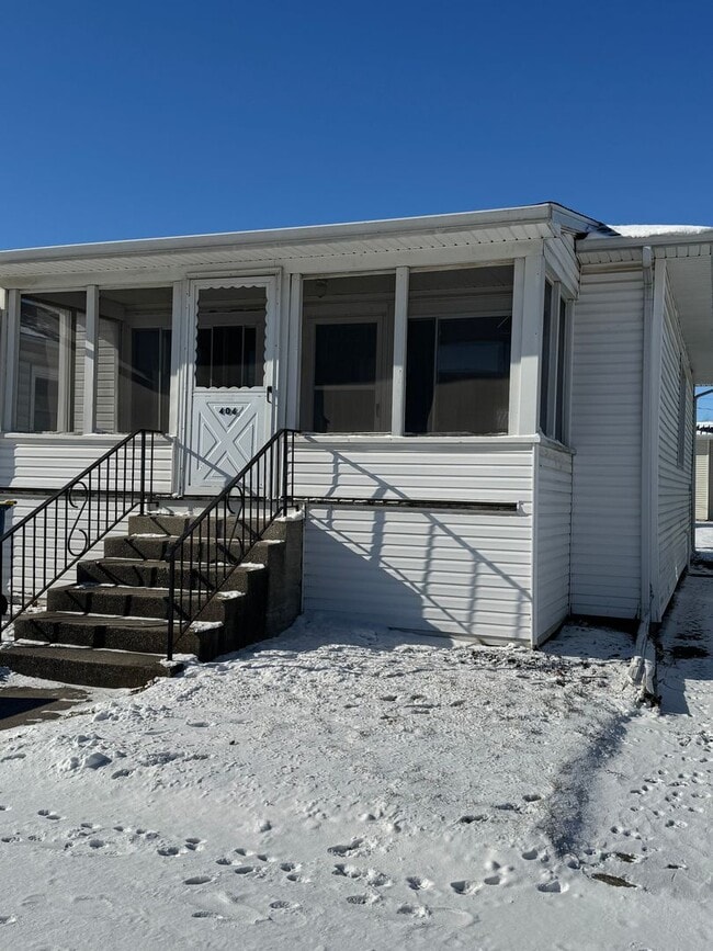 Building Photo - Check Out This 2-Bed/1-Bath Home in Bluffton!