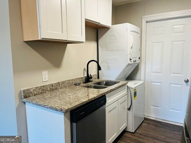 Photo - 434 N 5th St Unit 06