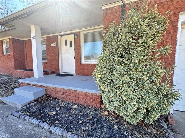 Photo - 400 W Madison St