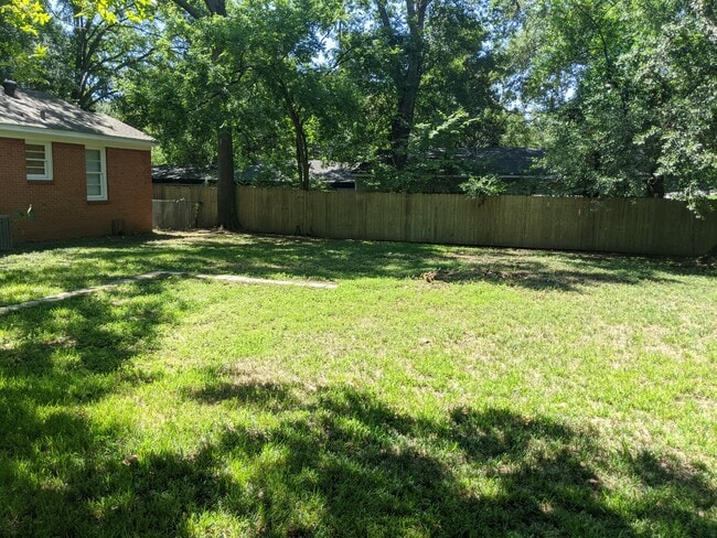 Photo - 2417 S Kennedy Ave House