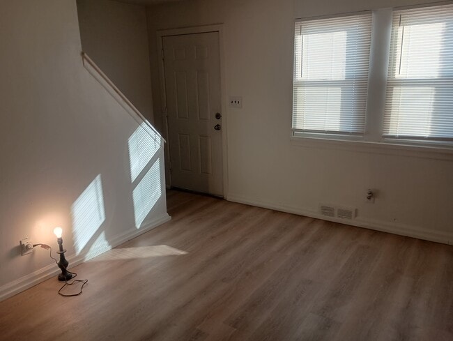 449 Cook Ave