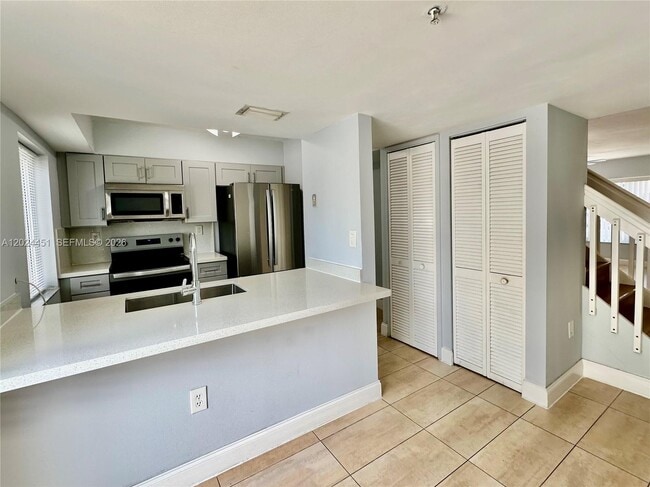 Photo - 143 Riviera Cir