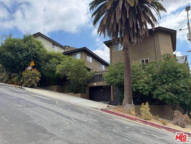 Photo - 1312 Quintero St