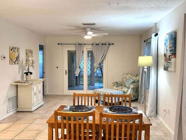 Photo - 7811 43rd Ave Dr W