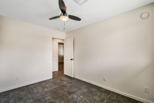 Photo - Spacious 6-Bedroom, 3.5-Bath Pool Home Near ASU Campus