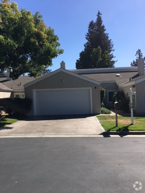 Building Photo - 22650 Silver Oak Ln Rental