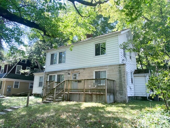 Building Photo - 707 Hayes St Unit 1 Rental
