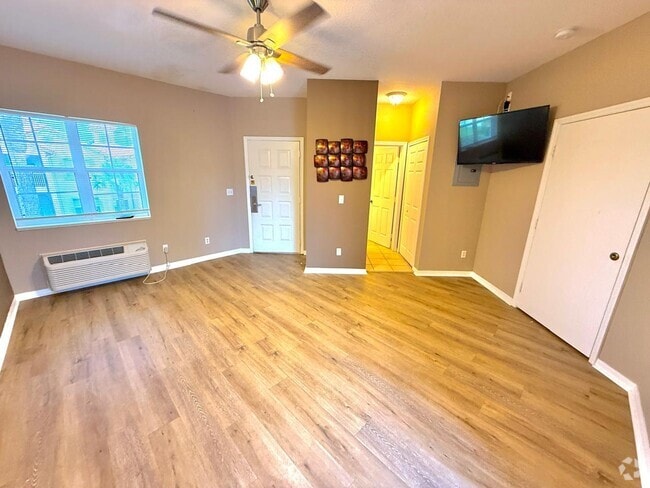 Building Photo - 9983 Perfect Dr Unit B Rental