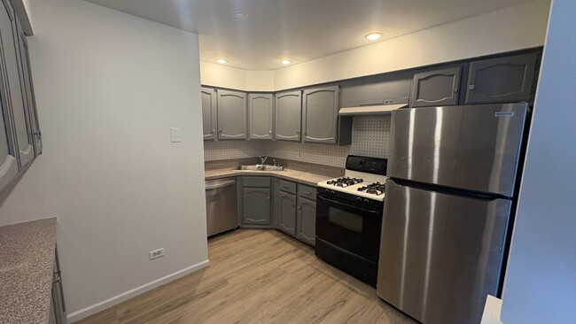 Photo - 6 Parkside Ct Unit 6
