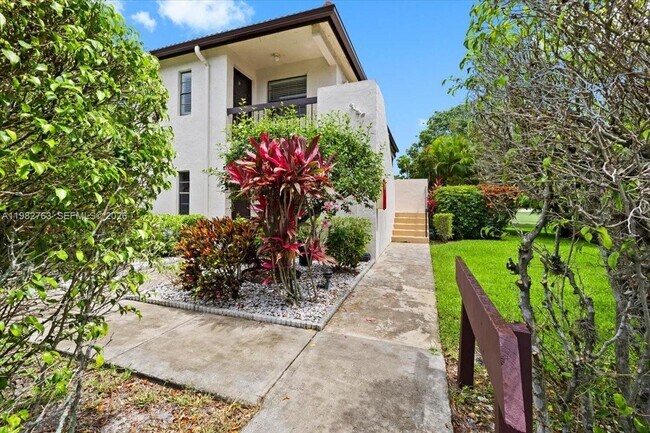 Photo - 7944 Eastlake Dr Unit D