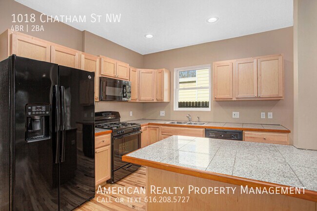 Photo - 1018 Chatham St NW