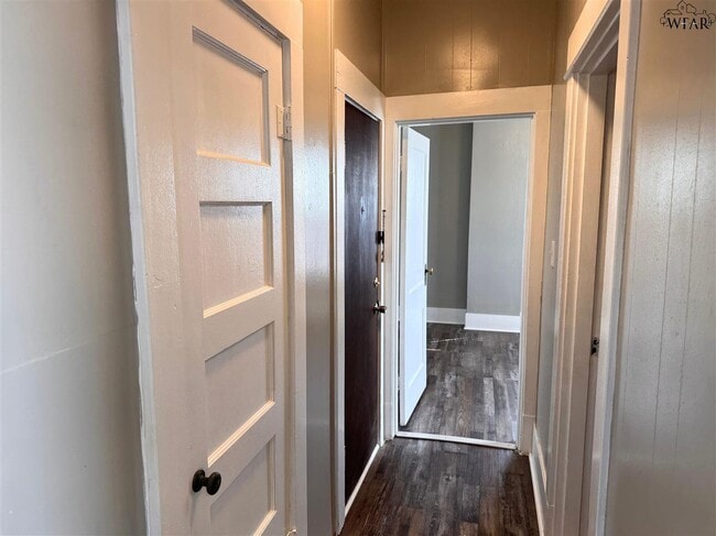 Photo - 1100 Burnett St