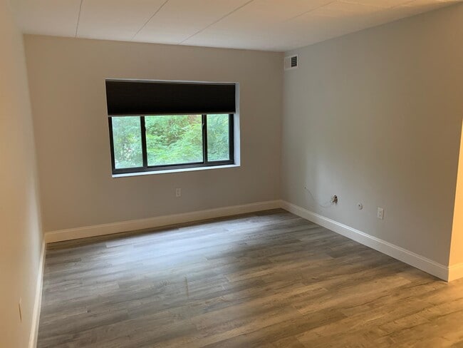 Photo - 3457 Evergreen Rd Unit APT 203