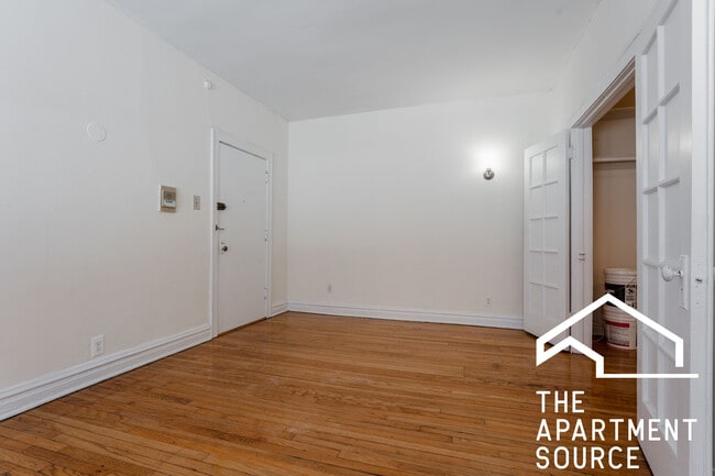 Photo - 432 W Surf St Unidad 109