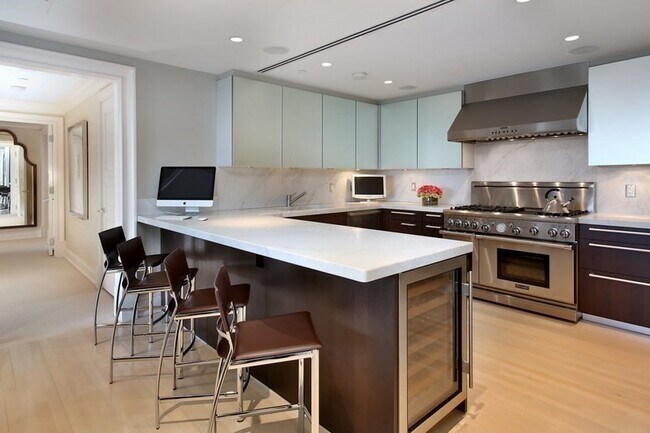 Photo - 776 Boylston St Unidad E11B