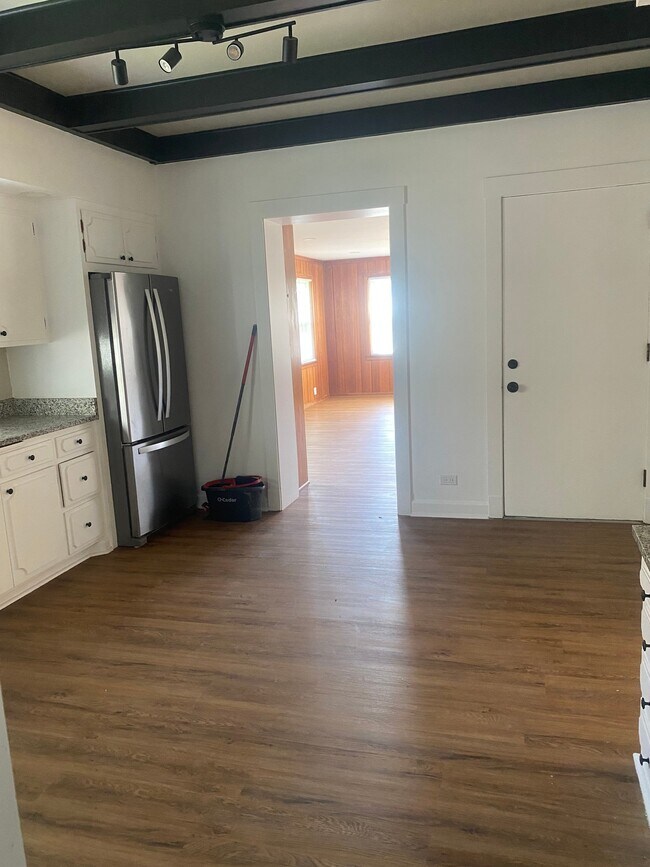 Photo - 5207 Galitz St Unit 1