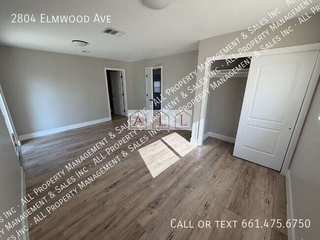 Photo - 2804 Elmwood Ave